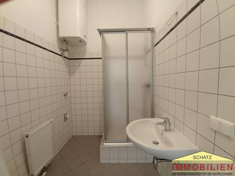 Mietwohnung Neuhaus: Badezimmer Badezimmer