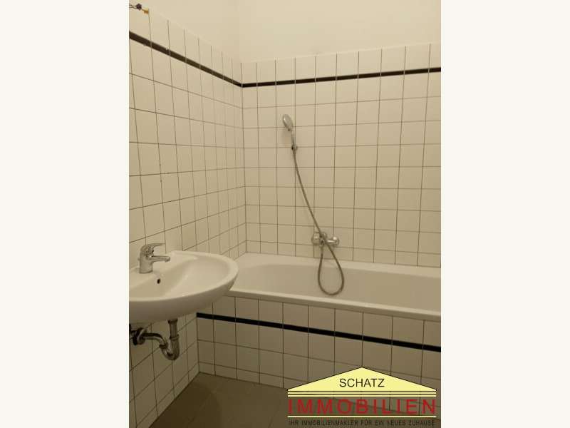 Mietwohnung Neuhaus: Badezimmer Badezimmer