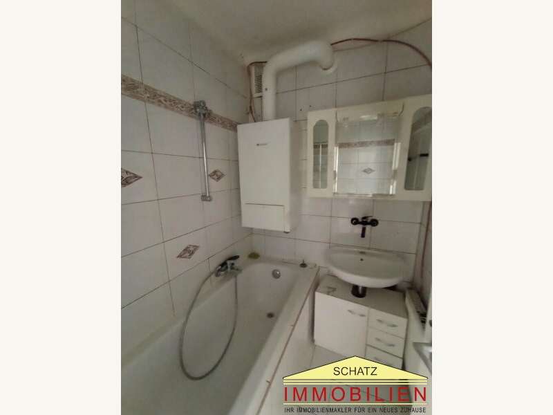 Eigentumswohnung Pottenstein: Badezimmer Badezimmer