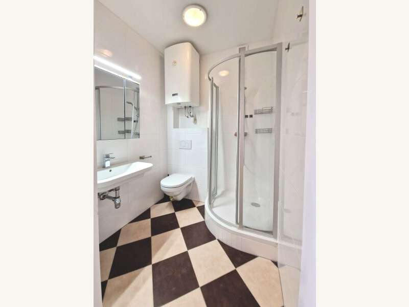 Mietwohnung Hainburg an der Donau: Bad Bad