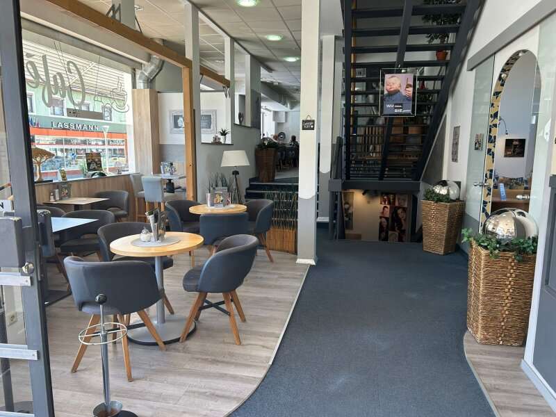 Halle in Gloggnitz - Bild 7